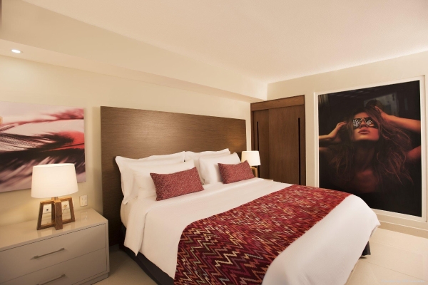 Hotel Emotions By Hodelpa Playa Dorada (San Juan)